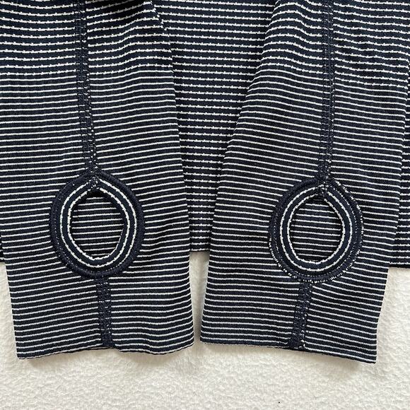 Lululemon True Navy Blue White Swiftly Tech Long Sleeve Crew Seamless Shirt 6 - Picture 3 of 8